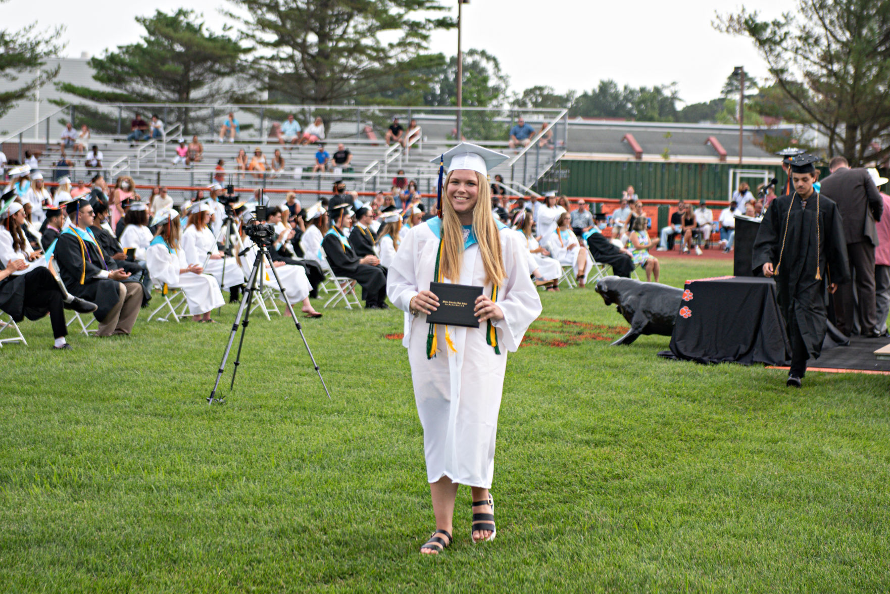 070820_nws_middlegrad